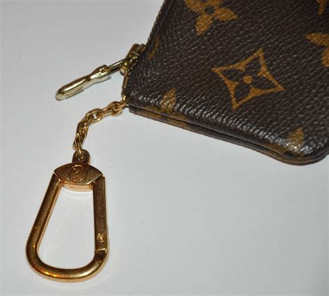 louis vuitton neverfull bag keyring|louis vuitton keychain.